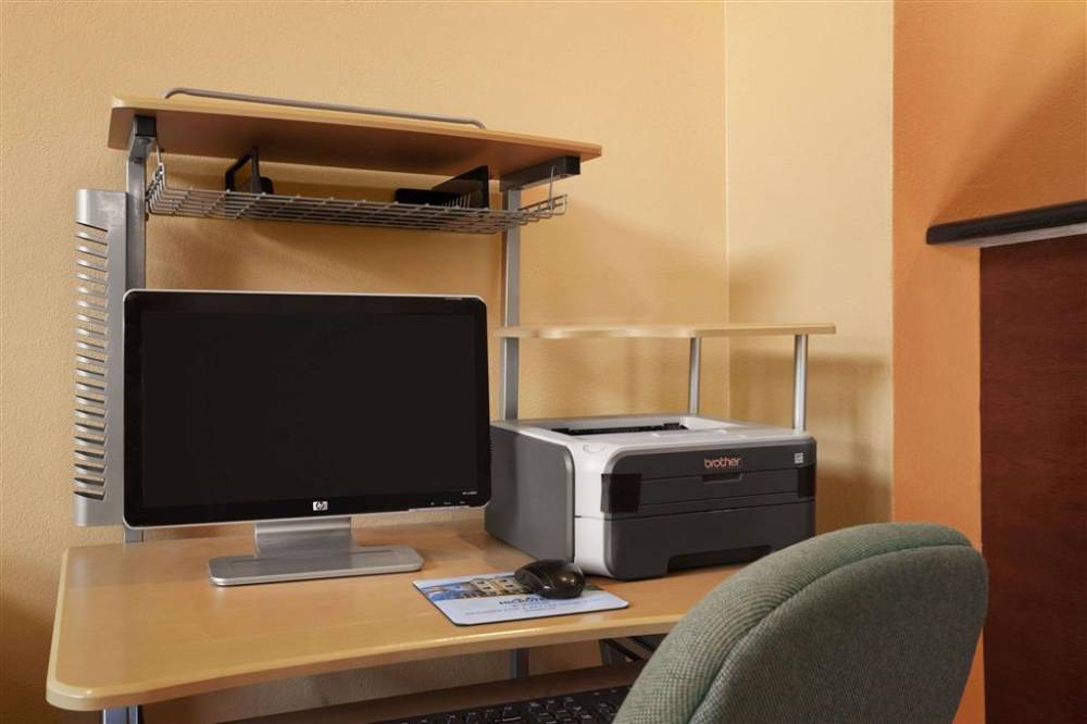 Microtel Inn By Wyndham Albany Airport 6