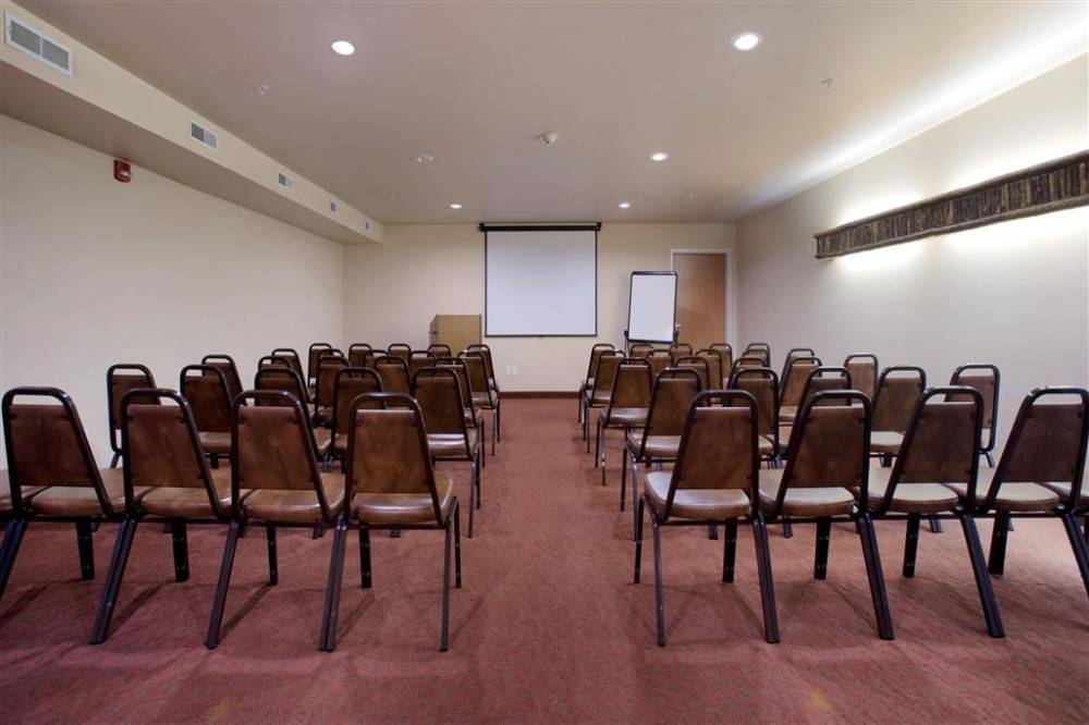 Microtel Inn & Suites By Wyndham Bozeman 2