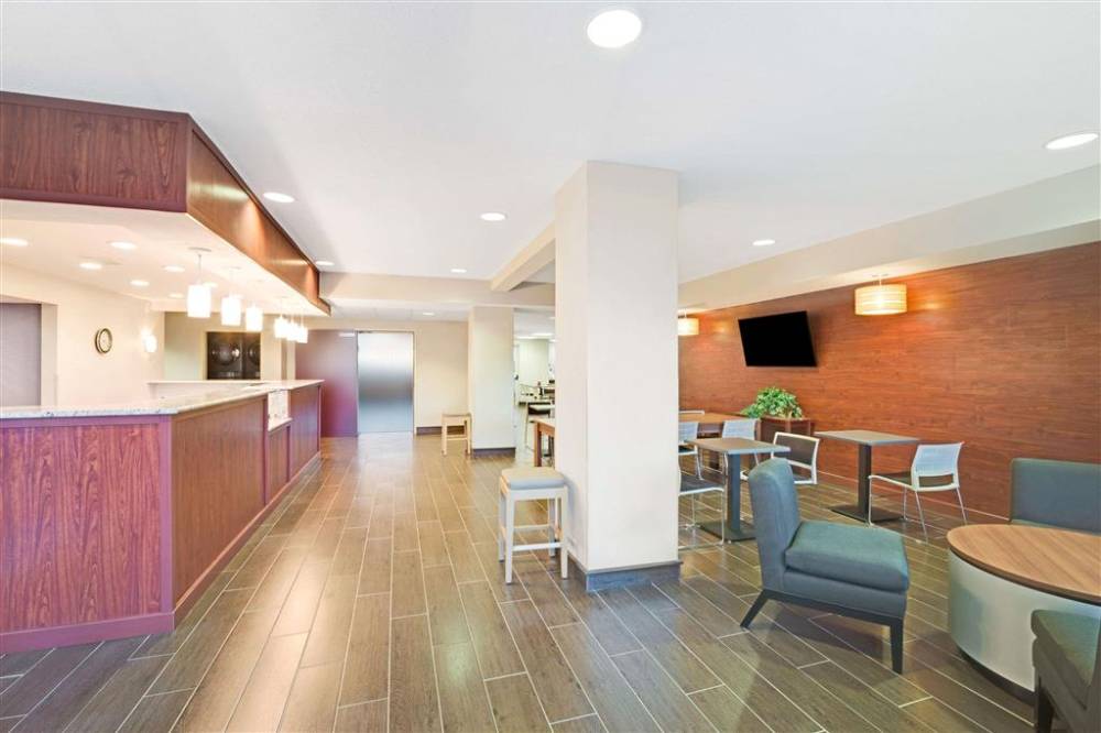 Microtel Inn & Suites By Wyndham Urbandale/des Moines 3