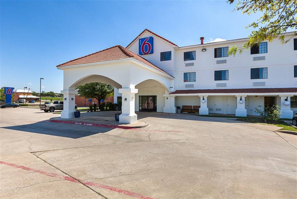 Motel 6 Bedford Tx
