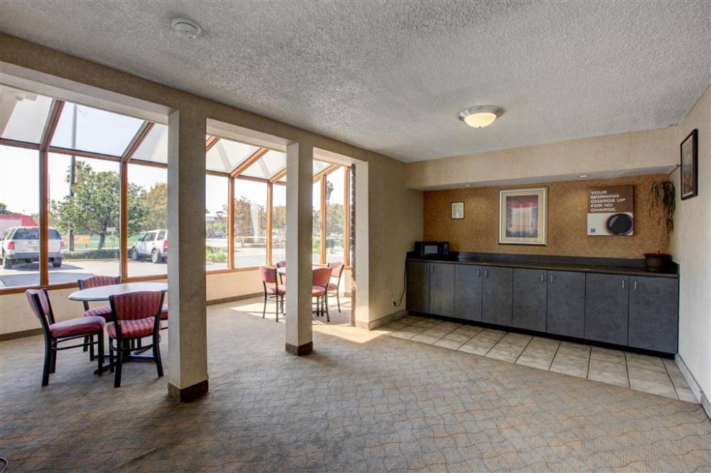 Motel 6 Irvine Orange Co Airport 2