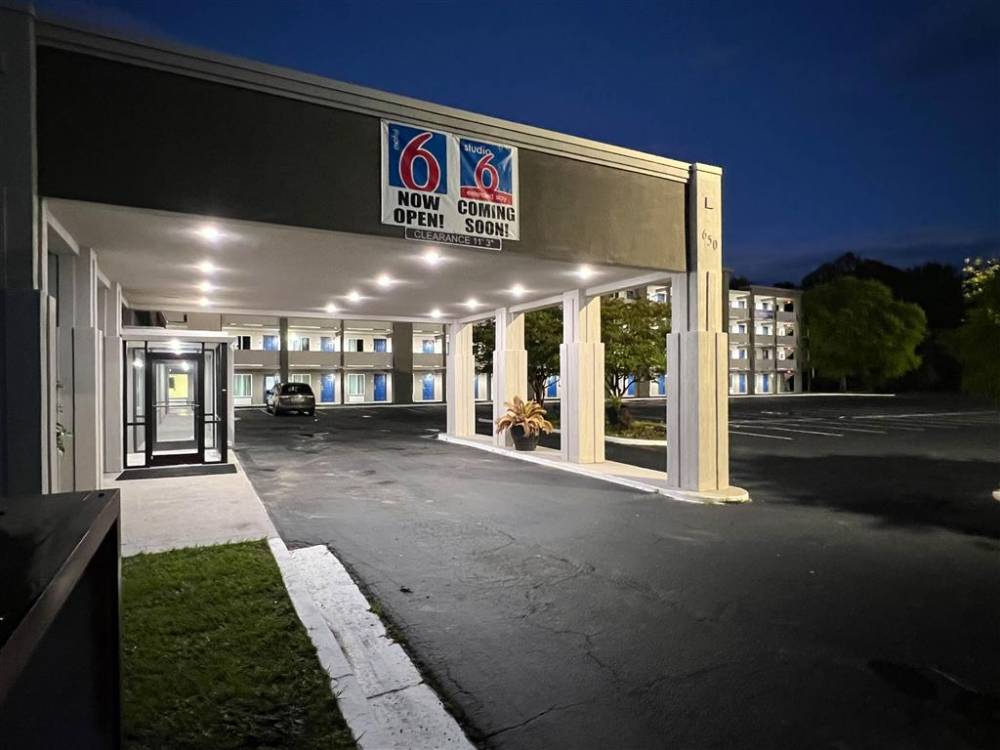 Motel West Columbia SC Exterior
