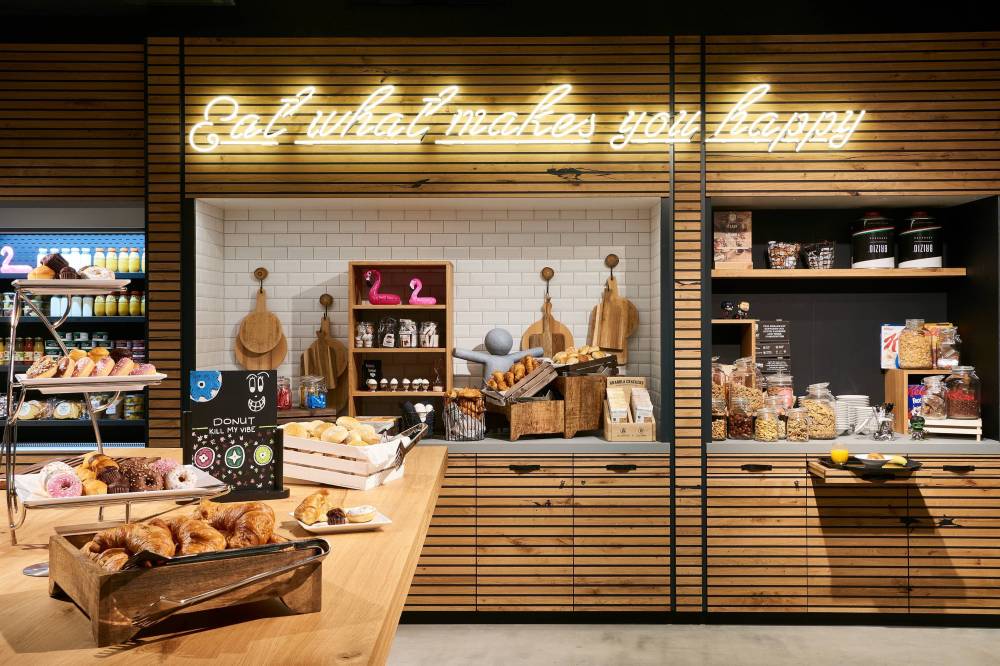 Moxy Amsterdam Schiphol Airport 5