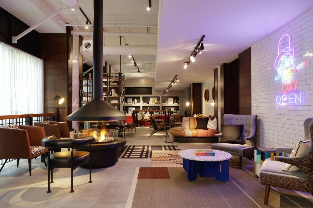 Moxy Richmond Downtown 4