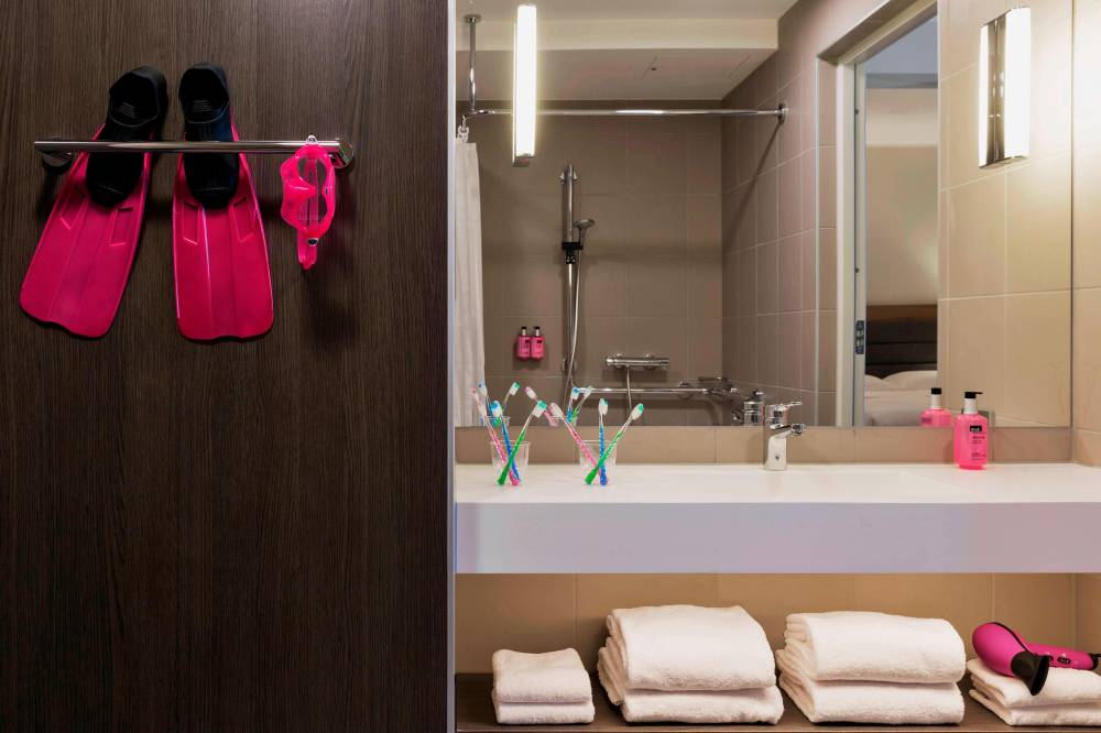 Moxy Vienna Airport 3