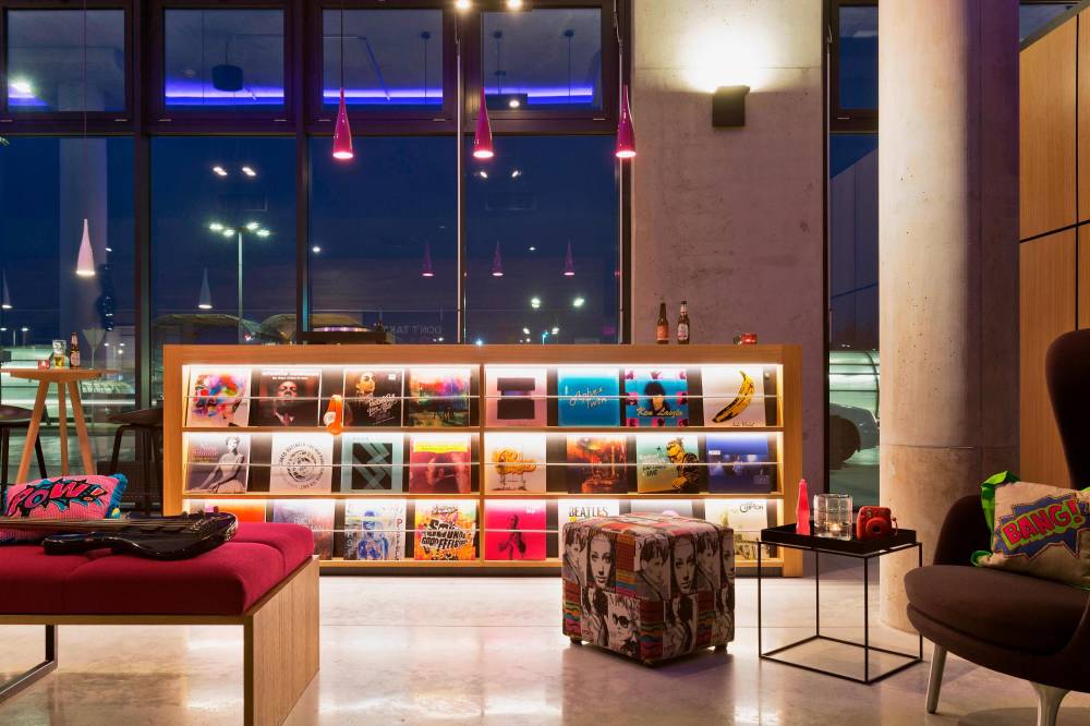 Moxy Vienna Airport 5