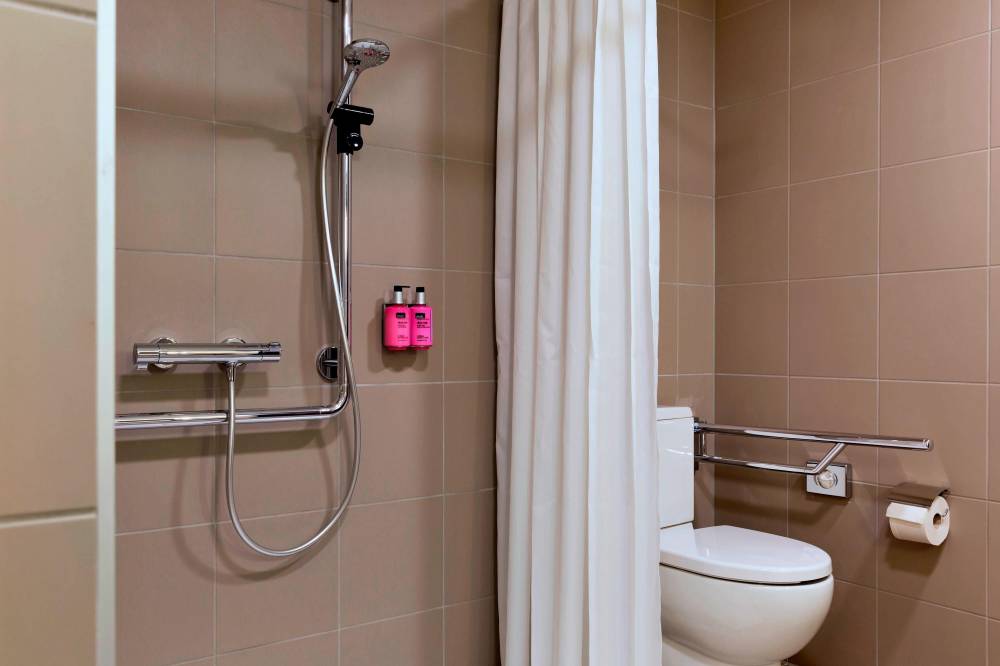 Moxy Vienna Airport 4