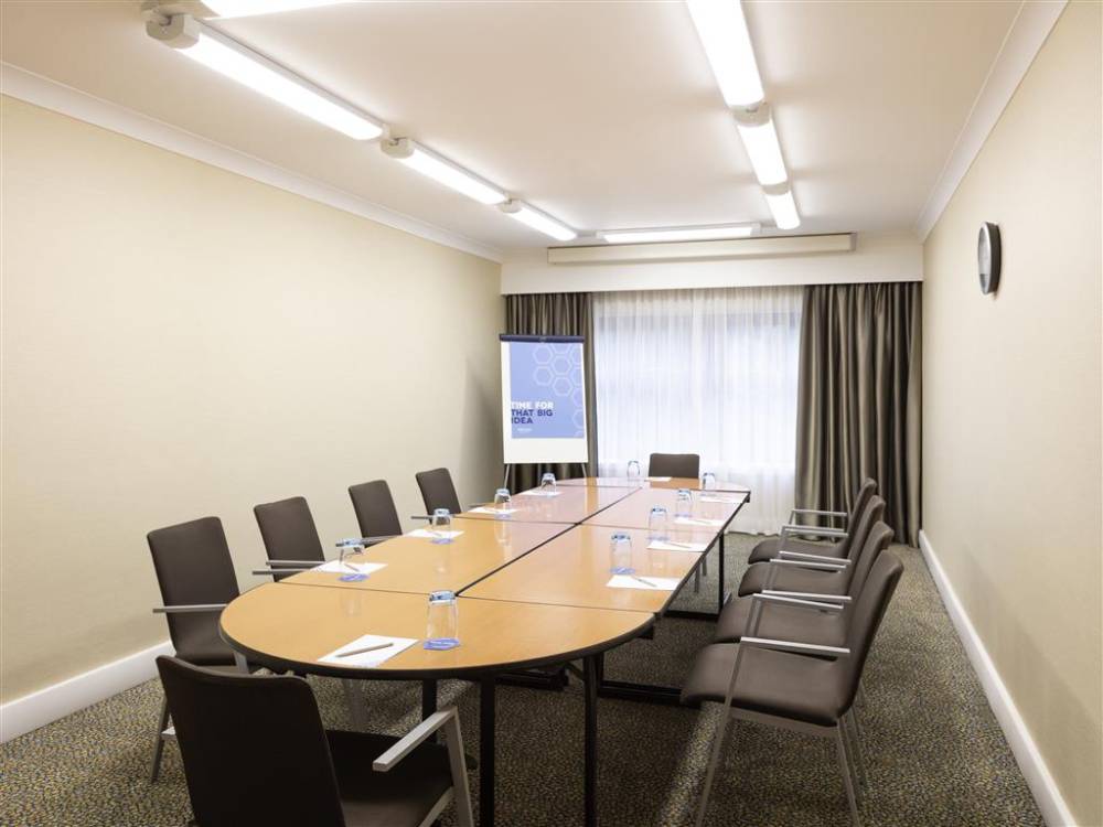 Novotel Newcastle Airport 4