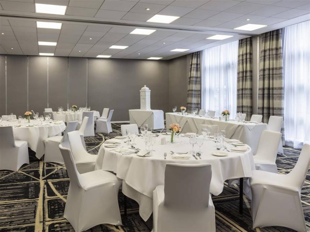 Novotel Newcastle Airport 3