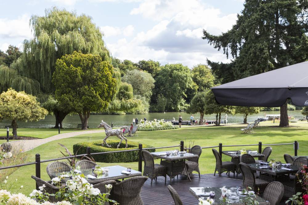Oakley Court Hotel 5