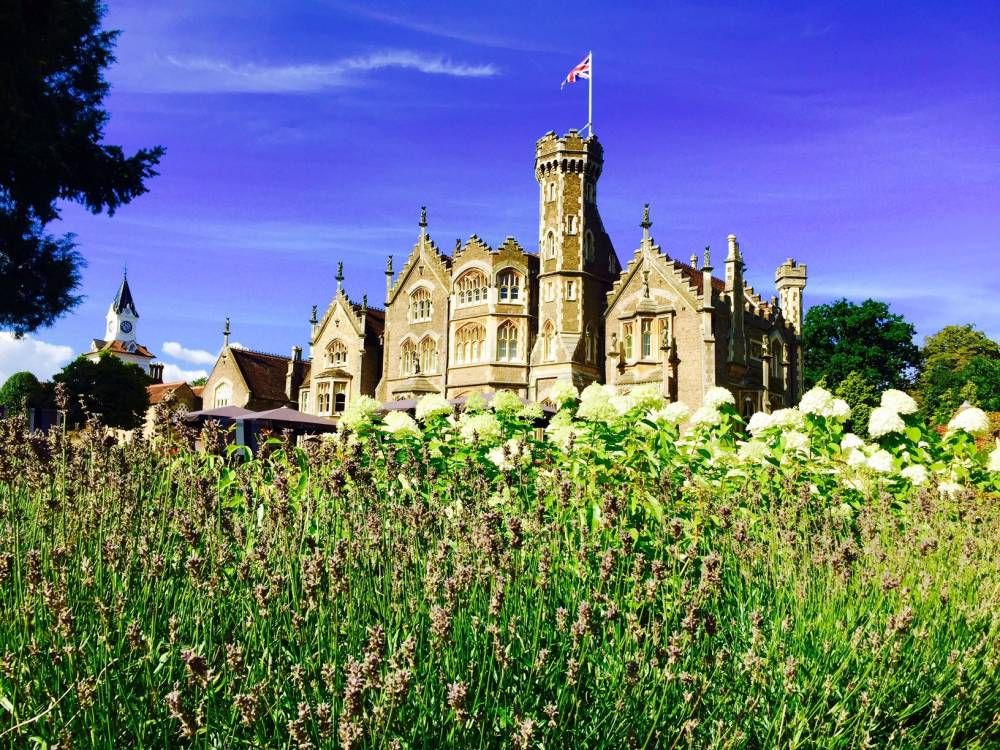 Oakley Court Hotel 7