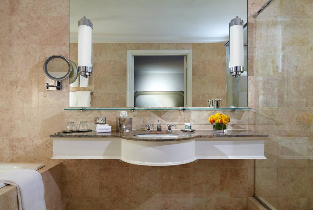 Omni Berkshire Place 2