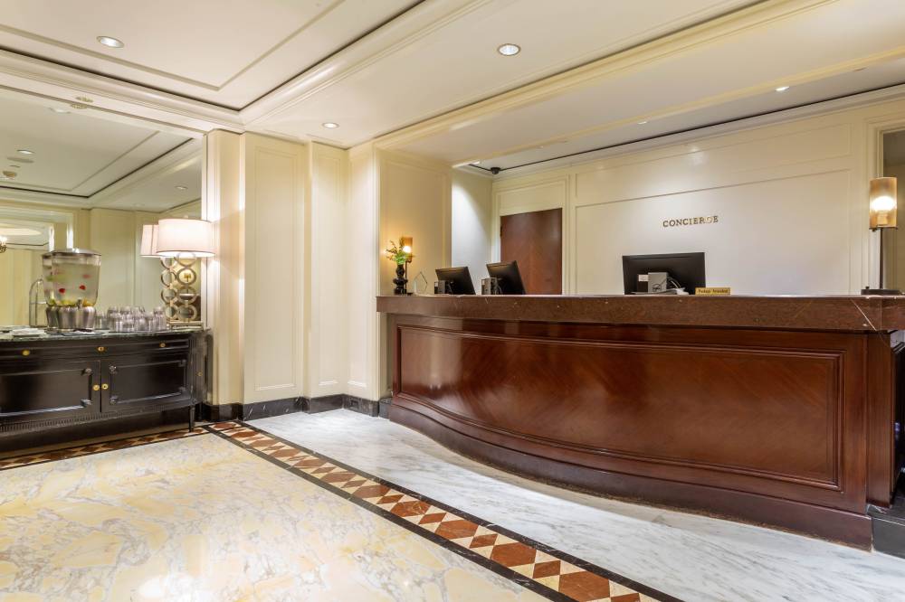 Omni Berkshire Place 5