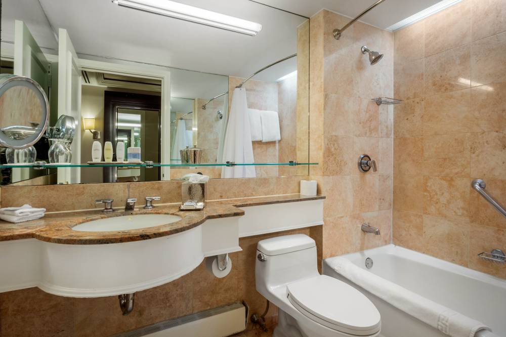 Omni Berkshire Place 3