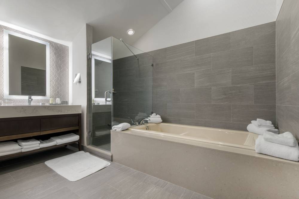 Omni Charlotte Hotel 8