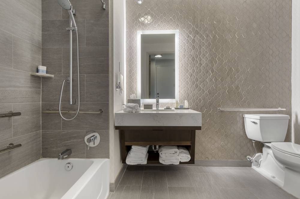 Omni Charlotte Hotel 10