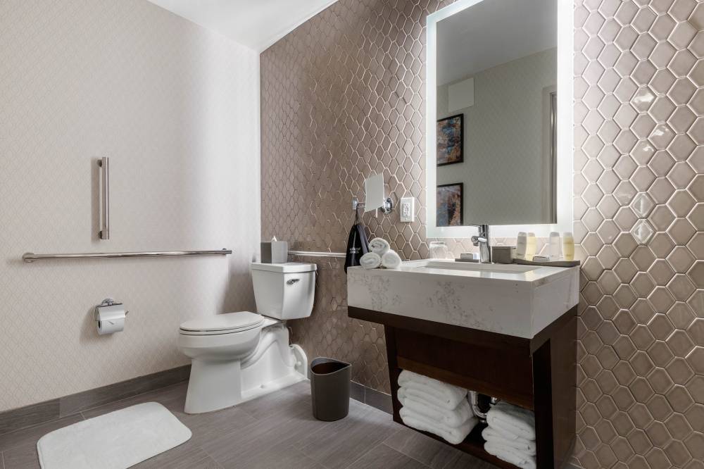 Omni Charlotte Hotel 4