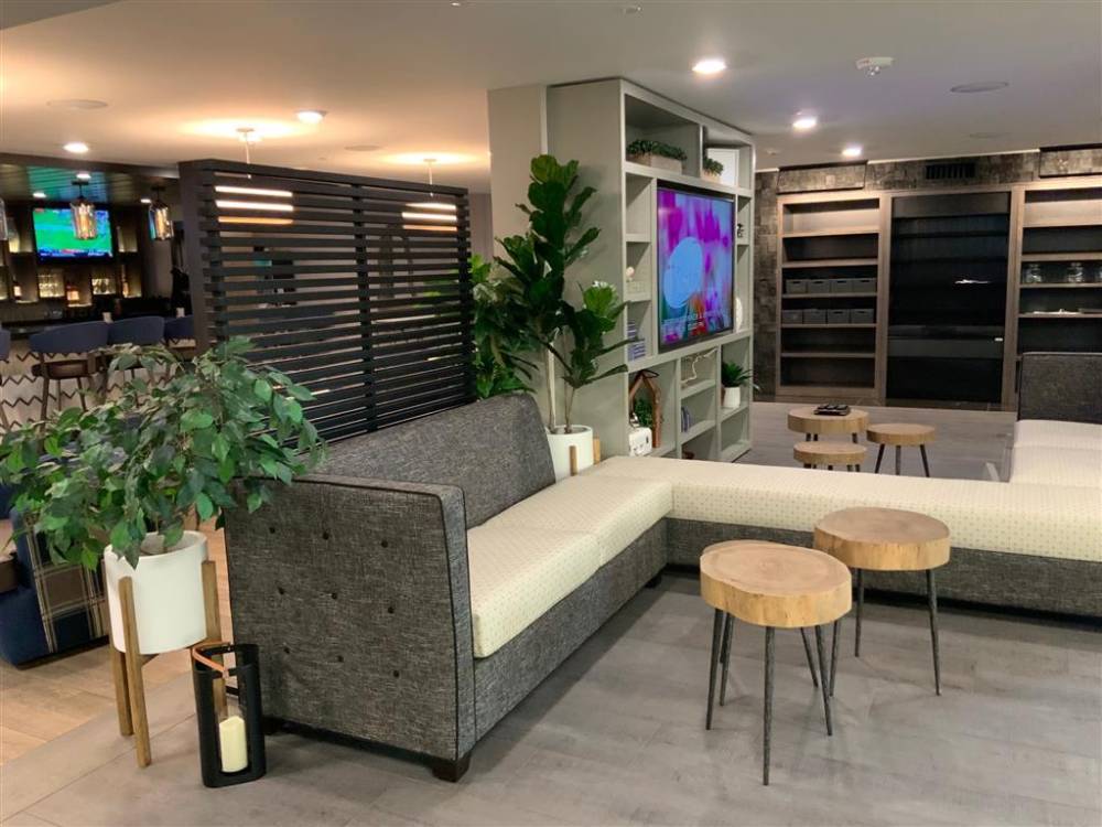 Oxford Suites Portland - Jantzen 2