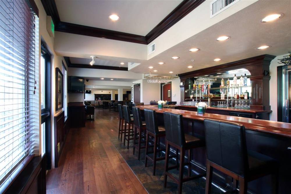 Oxford Suites Spokane Valley 2