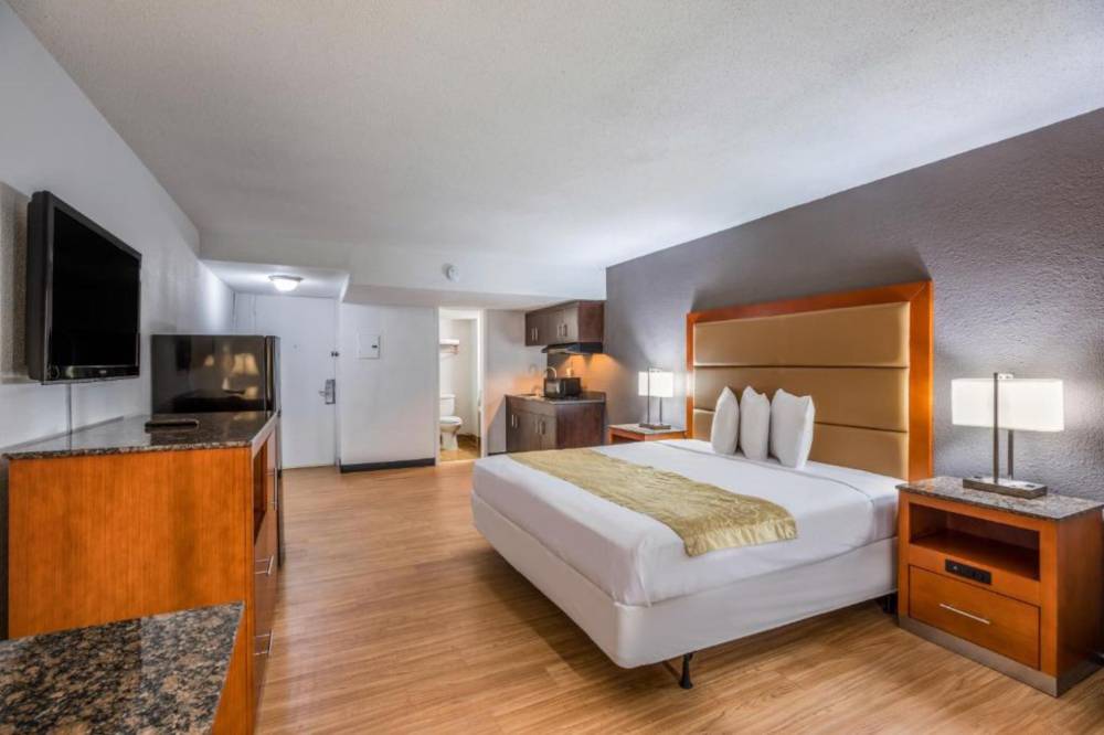 Oyo Hotel Orlando Airport 6