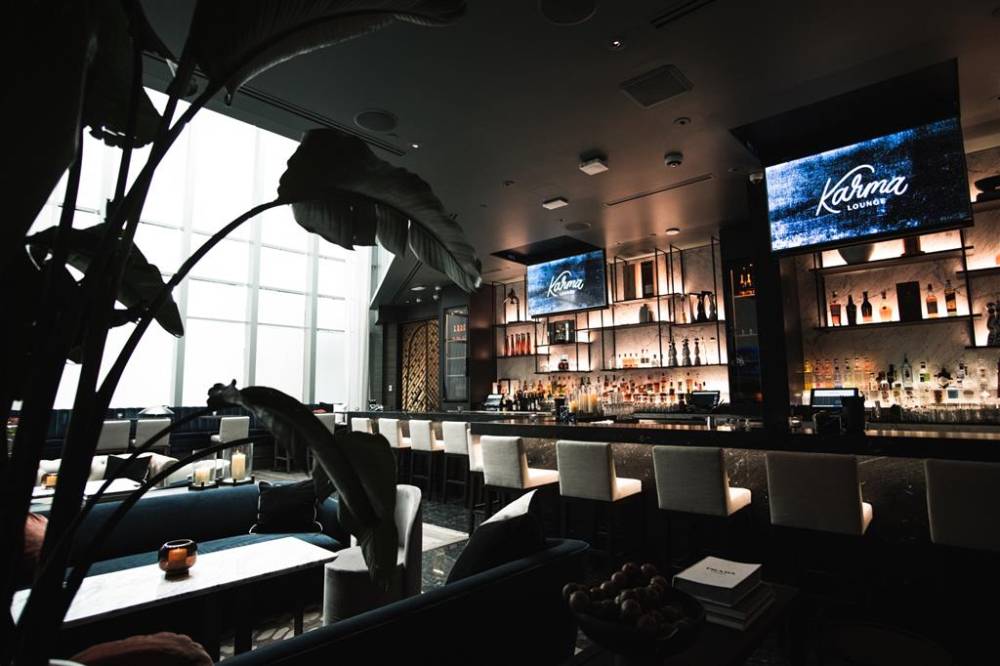 Paradox Hotel Vancouver 3