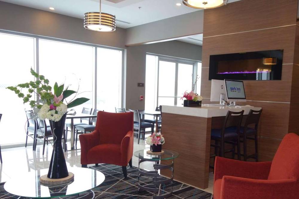 Park Inn By Radisson Brampton On 4