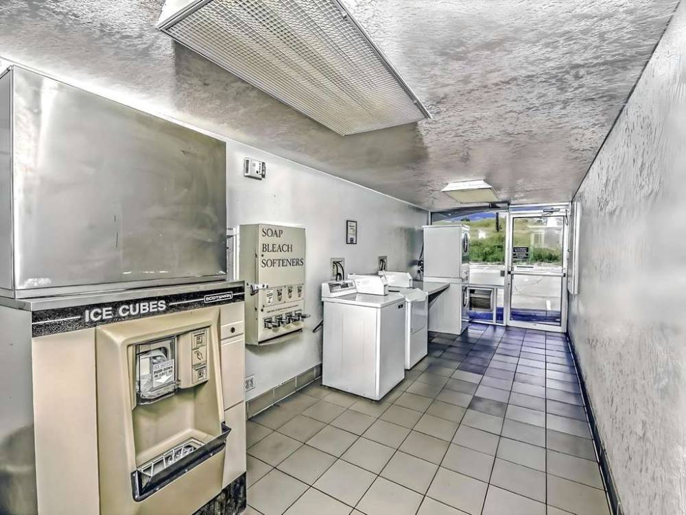 Park Inn By Radisson Colorado Springs 4