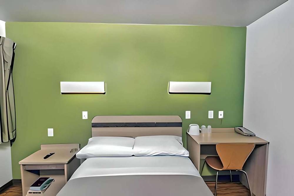 Park Inn By Radisson Colorado Springs 5