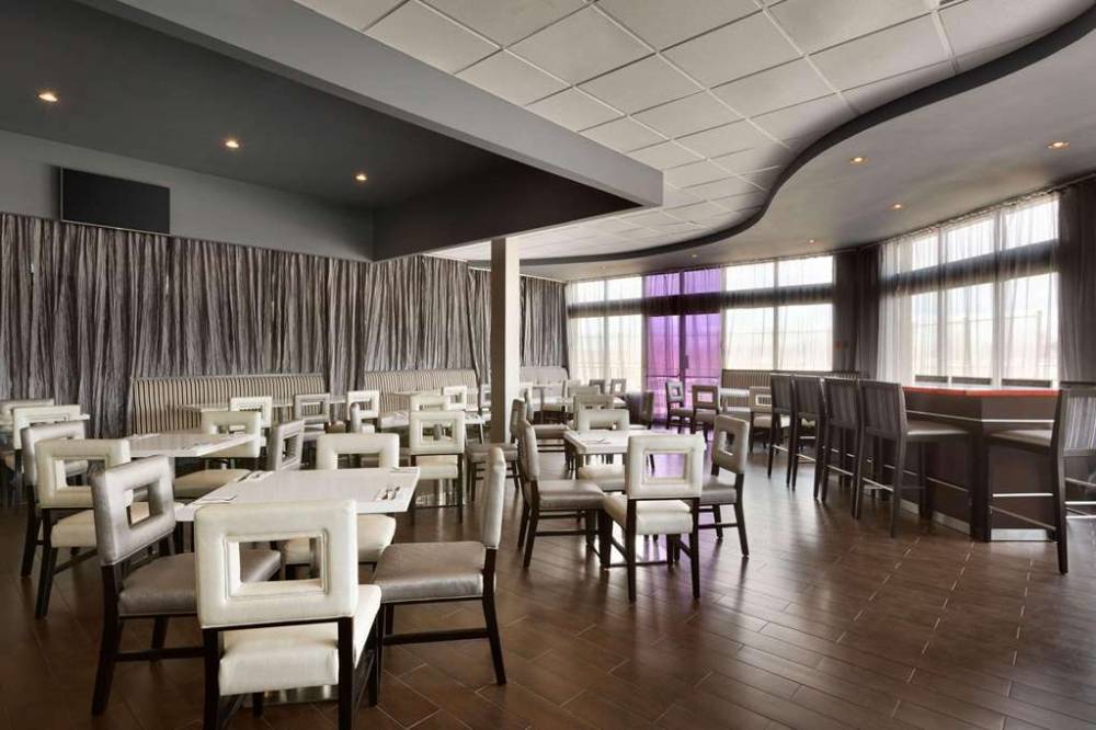 Park Inn By Radisson Toronto Markham 10