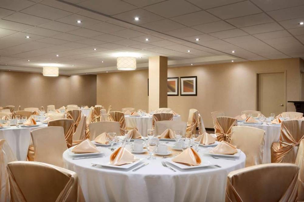 Park Inn By Radisson Toronto Markham 4