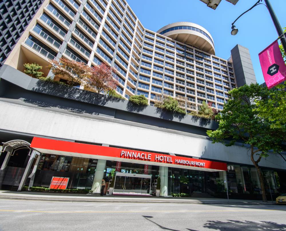 Pinnacle Hotel Vancouver Harbourfront 2