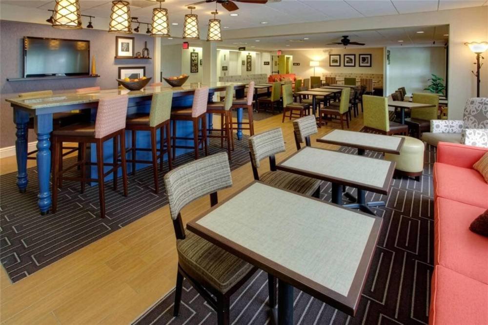 Pittsburgh Airport Inn And Suites 4