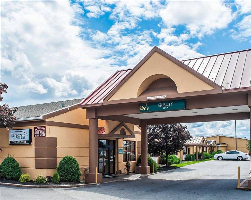 Quality Inn Airport 1
