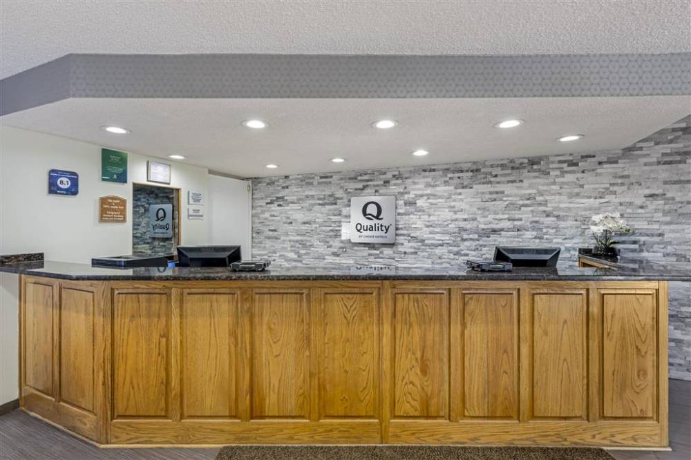 Quality Inn And Suites Lincoln South 4