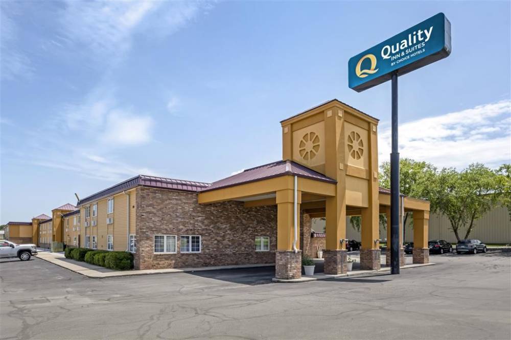 Quality Inn And Suites Lincoln South 2