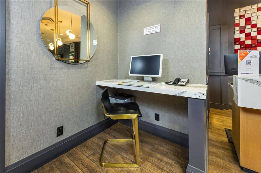 Quality Inn And Suites 4