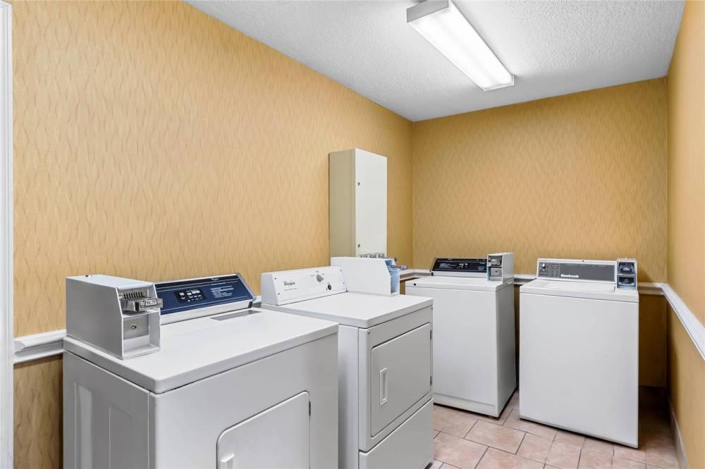 Quality Inn And Suites San Antonio Airport - Stone Oak 6