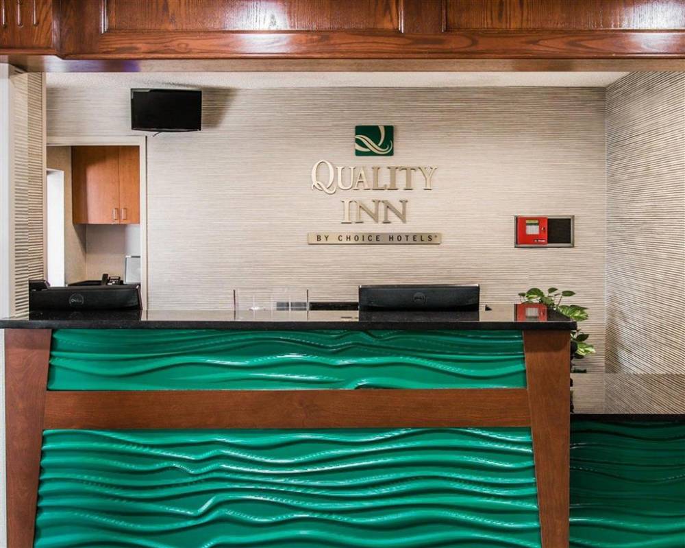 Quality Inn And Suites Warren - Detroit 4