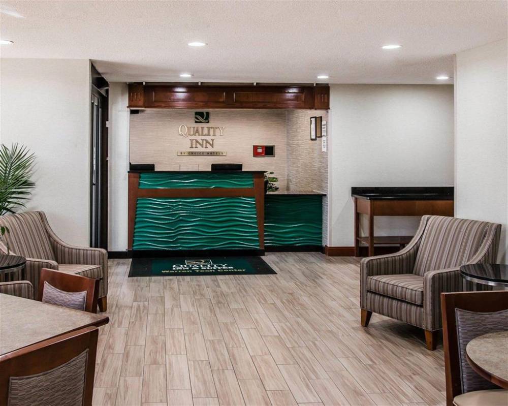 Quality Inn And Suites Warren - Detroit 3