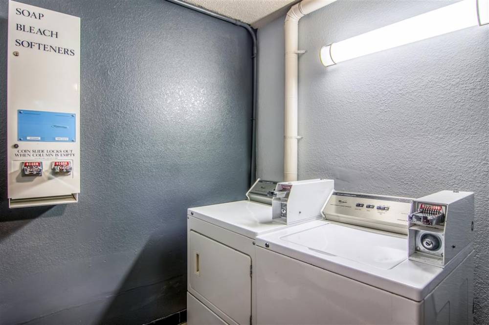 Quality Inn Atlanta Airport-central 8