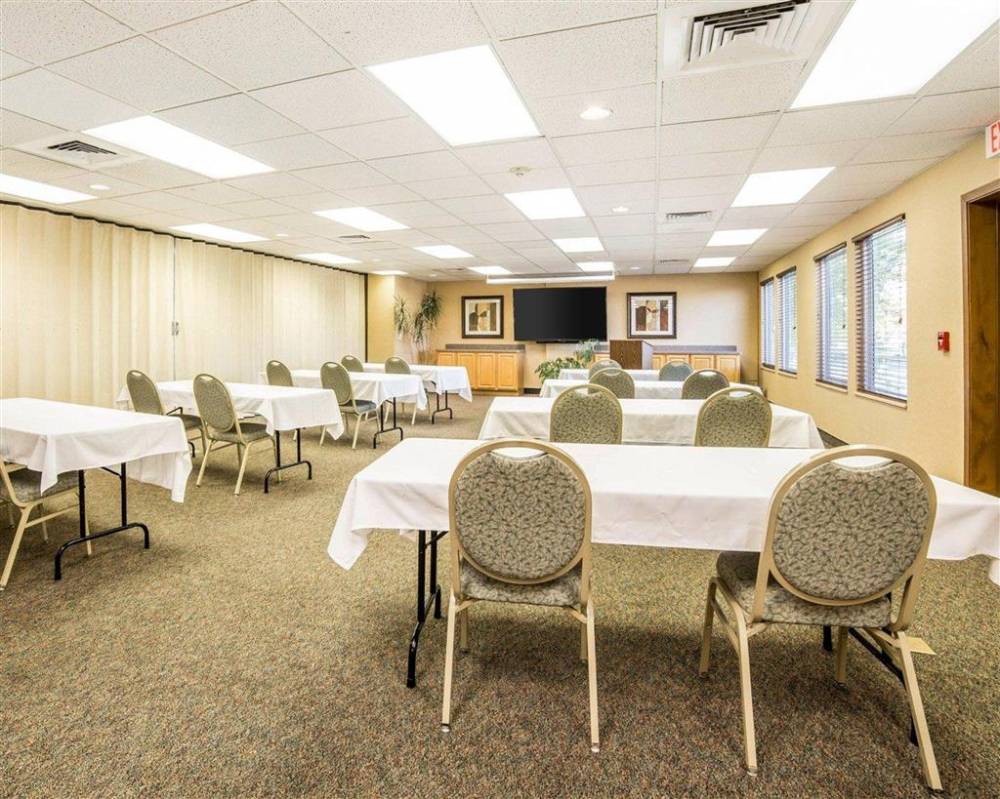 Quality Inn Homestead Park 4