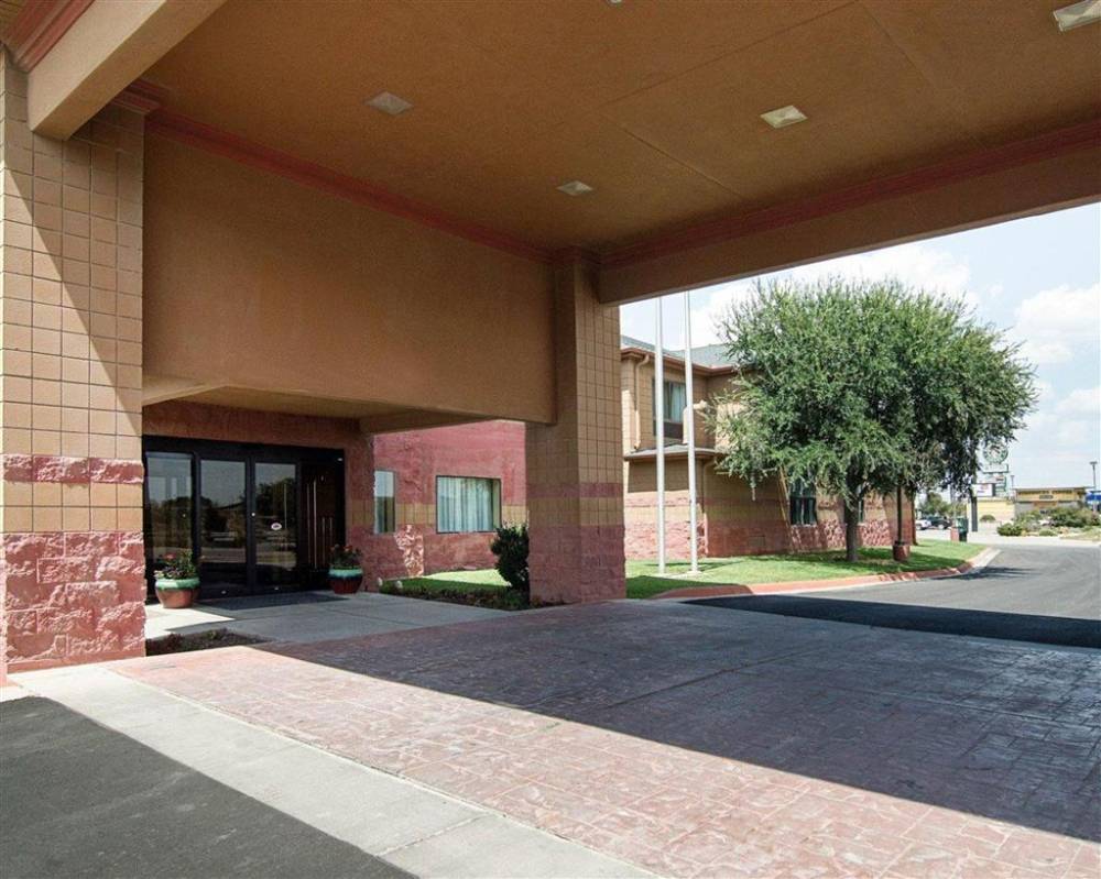 Quality Inn Midland South 2