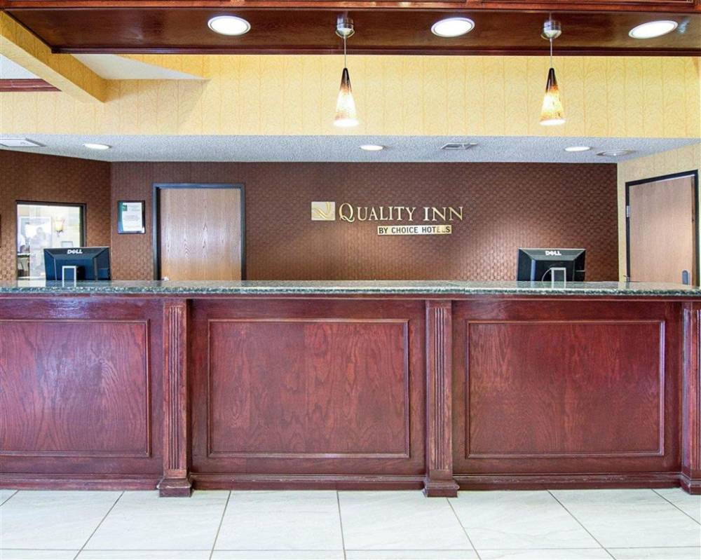 Quality Inn Midland South 9
