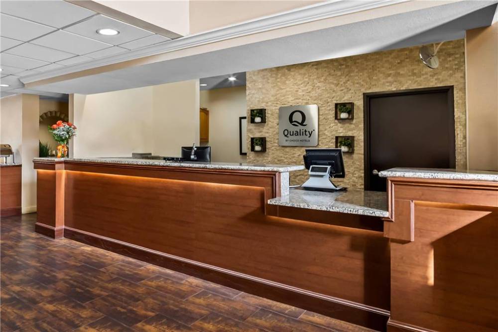 Quality Suites Irving-las Colinas 4