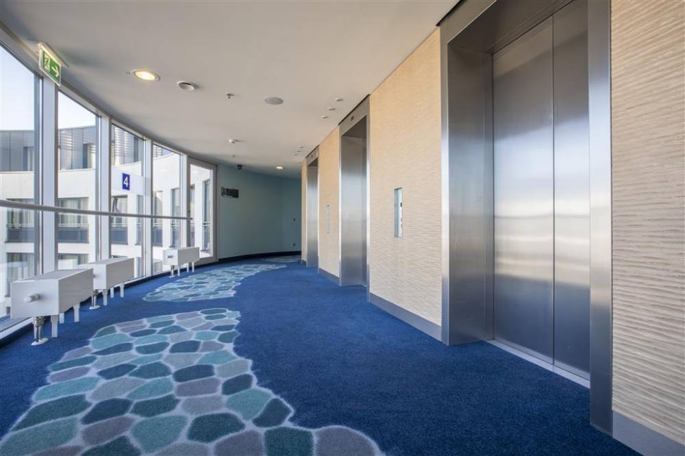 Radisson Blu Hamburg Airport 4