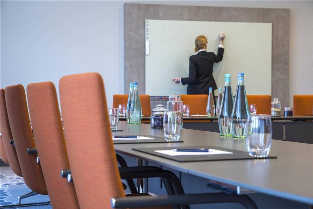 Radisson Blu Hamburg Airport 10
