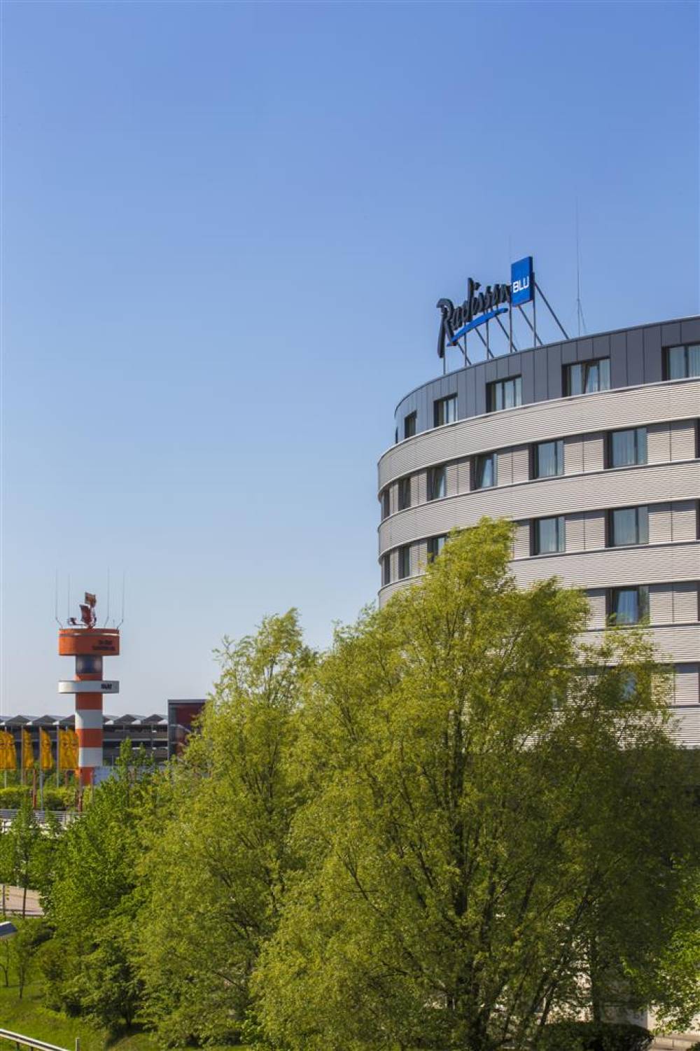 Radisson Blu Hamburg Airport 3