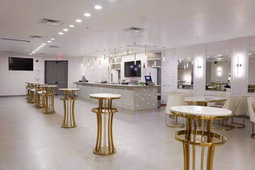 Ramada By Wyndham Dfw Airport 5