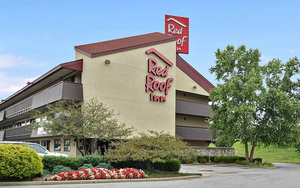 Red Roof Louisville Expo Airport