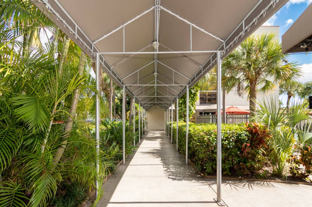 Red Roof Plus Miami Airport 6